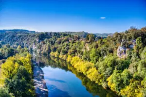 Vue aérienne de la rivière Dordogne