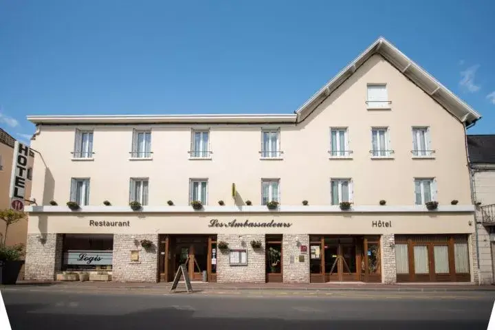 Logis Hôtel les Ambassadeurs